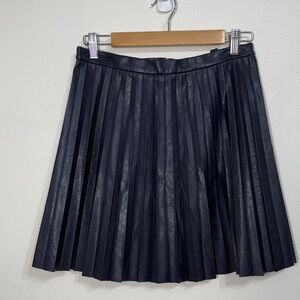 Elegant Navy Blue Pleated Skirt